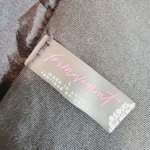 Free People Movement The Way Home Shorts Black Size L NWOT - Picture 8 of 11